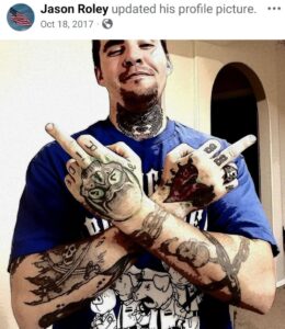 PHOTO Wess Roley's Dads Facebook Profile Picture Flipping The Bird With Both Fingers