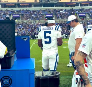 PHOTO Anthony Richardson Looking Down At His Own Pinky Like What Happened Bro