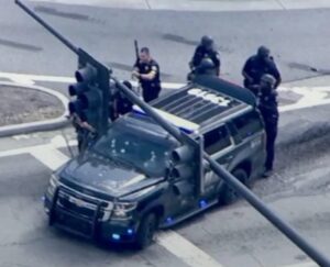 PHOTO Heavily Armed Law Enforcement Pointing Their Long Guns At Shooter On Emory University Campus