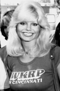 PHOTO Loni Anderson Wearing WKRP Cincinnati Shirt