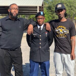 PHOTO Quornelius Radford In Full Uniform With His Family