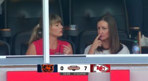 PHOTO Taylor Doppleganger At Chiefs Preseason Game