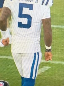 PHOTO What Anthony Richardson's Right Pinky Looked Like Coming Off The Field