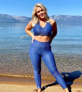 PHOTO All The Proof You Need That Karoline Leavitt Is Thick