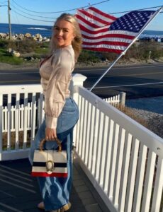 PHOTO Karoline Leavitt Posing With An American Flag