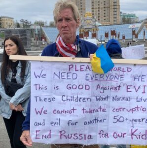 PHOTO Ryan Routh Holding Protest Sign That Says End Russia While In Ukraine