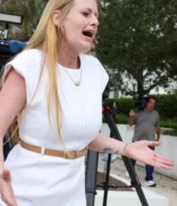 PHOTO Ryan Routh's Blonde Daughter Crying Outside Courthouse