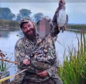 PHOTO Thomas Jacob Sandford Out Hunting