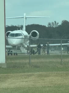 PHOTO Confirmed Laya Kiffin Landry Kiffin Knox Kiffin Spotted Exiting Plane In Baton Rouge