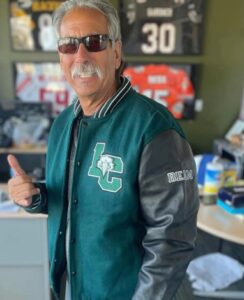 PHOTO John Beam Giving A Thumbs Up