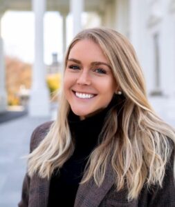 PHOTO Karoline Leavitt Fresh Blonde Hair Dye Is All America Needs