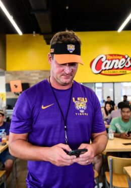 PHOTO Lane Kiffin Already In An LSU Shirt And Hat