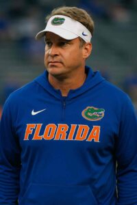 PHOTO Lane Kiffin In A Florida Gators Visor And Hoodie
