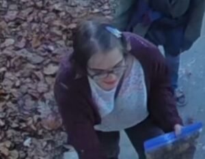 PHOTO Morgan Geyser Leaving Group Home With Zip Lock Bag