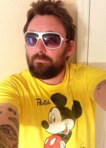 PHOTO Adam The Woo Wearing A Mickey Mouse Disneyworld Florida Shirt