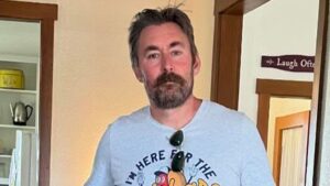 PHOTO Adam The Woo Wearing An I'm Here For The Party T-Shirt