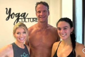 PHOTO Lane Kiffin Doing Hot Yoga With The Ladies At Ole Miss