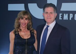 PHOTO Michael Dell Looks Like He Had AI Fuck With His Face And Reinvents The Wheel