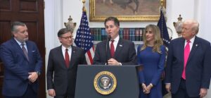 PHOTO Susan Dell Standing Next To Donald Trump