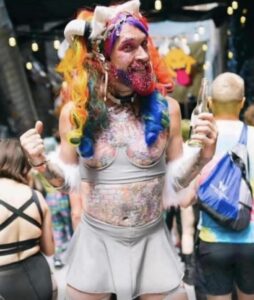 PHOTO Alex Pretti Is The Ultimate Drag Queen