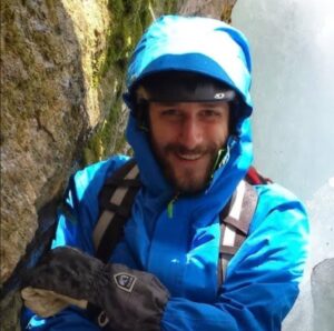 PHOTO Alex Pretti Mountain Climbing