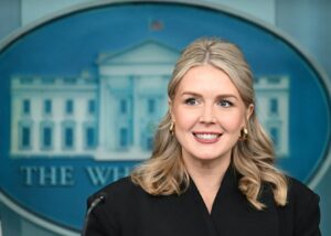 PHOTO Karoline Leavitt With Her Hair Pulled Back To Tease You