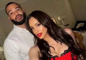 PHOTO Kristy Scott In Her Hotel With Her Husband