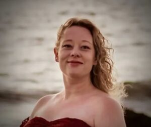 PHOTO Renee Nicole Good Wearing A Dress