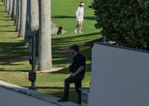 PHOTO Of Multiple Secret Service Agents Spotting Austin Tucker Martin Breaching Mar-A-Lago Before Shooting