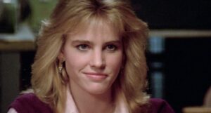 PHOTO Jennifer Runyon Wearing Expensive Earring