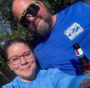 PHOTO Anna Kepner's Parents Drinking Beer
