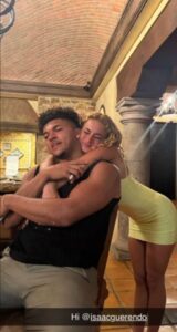 PHOTO Isaac Guerendo's Blonde Girlfriend Is Hot But He's Fat