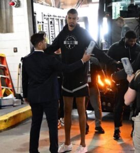 PHOTO Victor Wembanyama Getting Wanded By Security Guard That Is 1.5 Feet Shorter Than Him