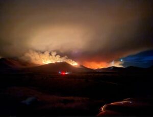 PHOTO The Elephant Fire Is Lighting Up The Night Sky