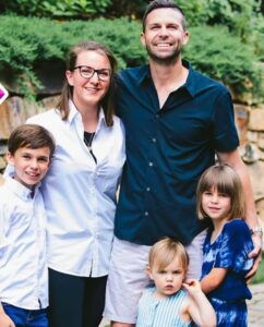 PHOTO Chris Spatola With His Wife And Three Kids